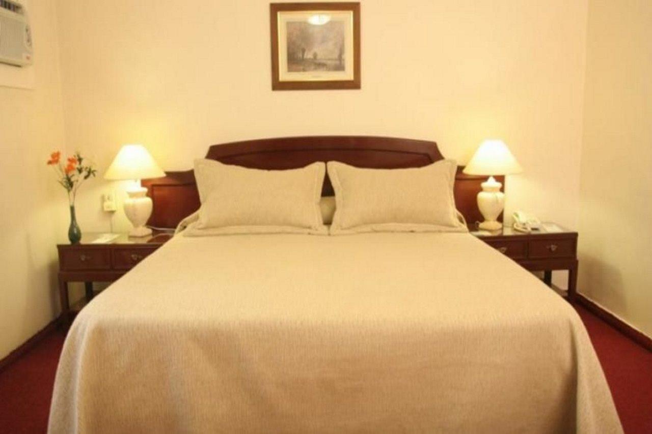 Ritz Hotel Mendoza Kamer foto
