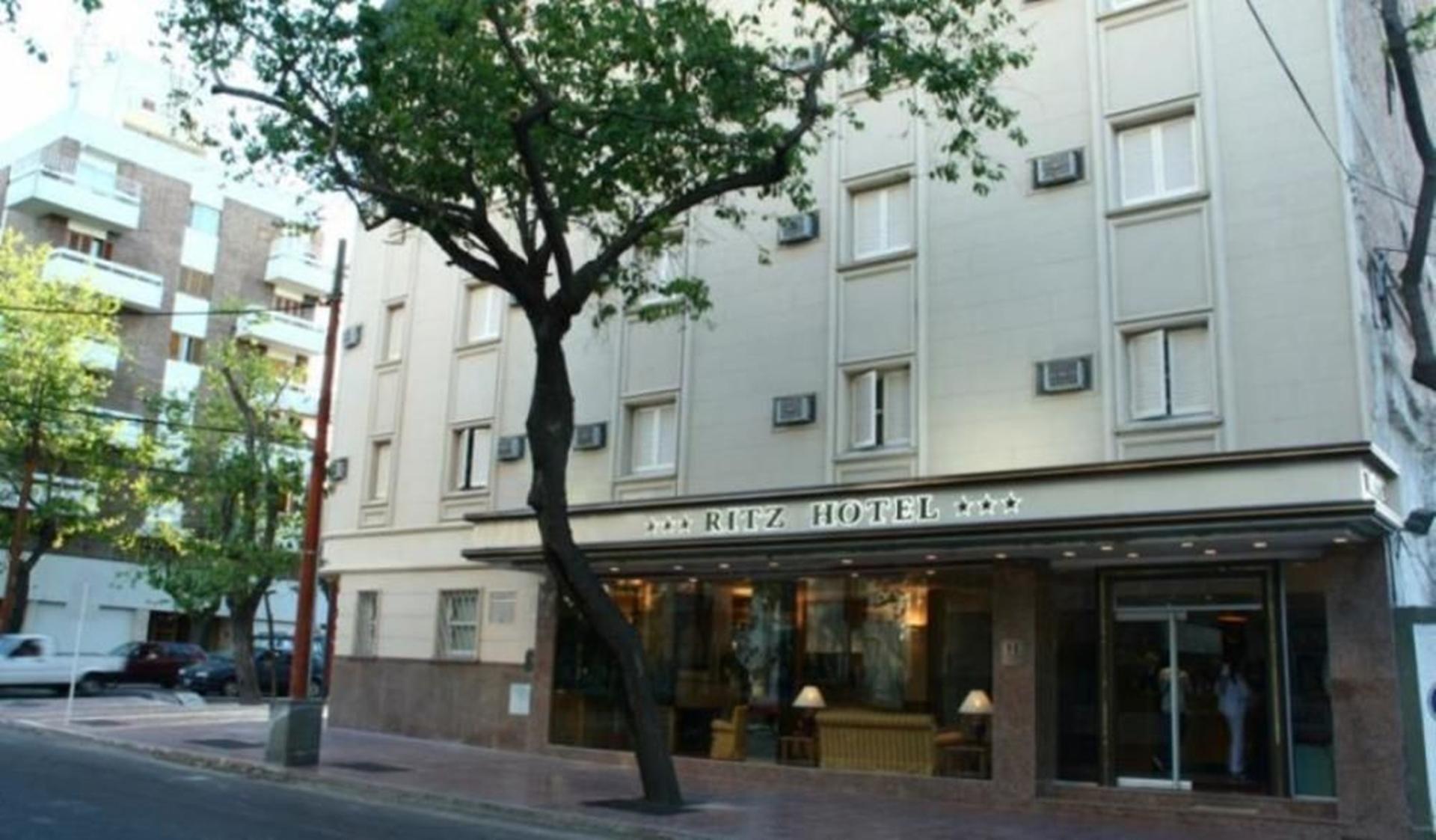 Ritz Hotel Mendoza Buitenkant foto